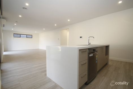Property photo of 2/42 Windsor Avenue Mount Waverley VIC 3149