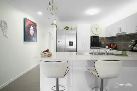 Property photo of 1/57 Phoenix Crescent Rural View QLD 4740