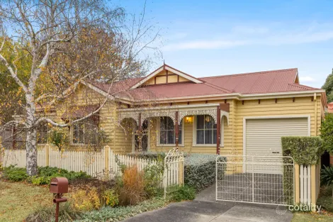 16 Magarra Cres, Berwick, VIC 3806