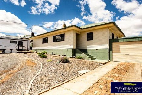 Property photo of 40 Meehan Street Yass NSW 2582