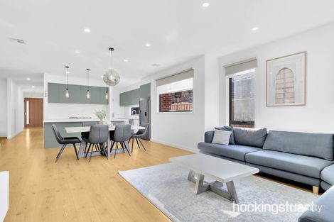 Property photo of 21 Oasis Avenue Mickleham VIC 3064