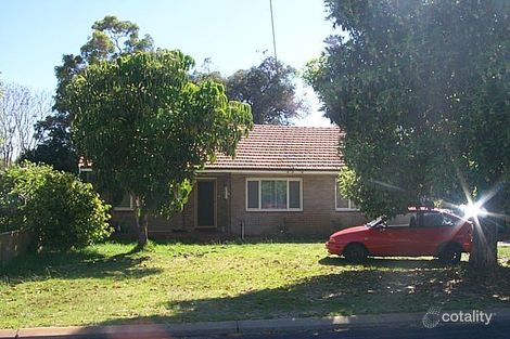 14 Oakland Ave, Cloverdale, WA 6105