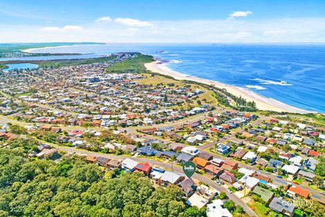 Property photo of 53 Scenic Drive Caves Beach NSW 2281