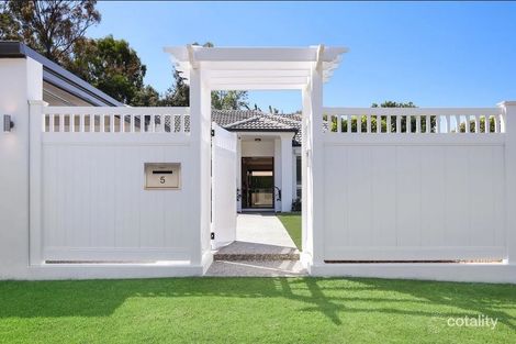 Property photo of 5 Hertford Crescent Mudgeeraba QLD 4213