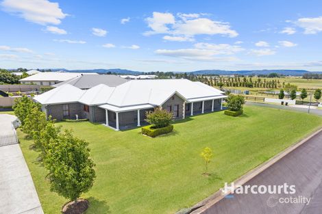 Property photo of 6 Alloway Circuit Largs NSW 2320