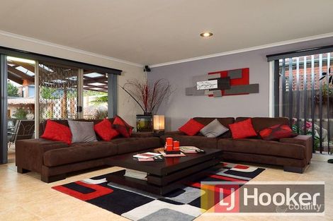 Property photo of 24 Lighthorse Crescent Narre Warren South VIC 3805