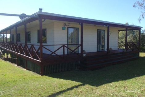 22 Almond Rd, Benarkin North, QLD 4314