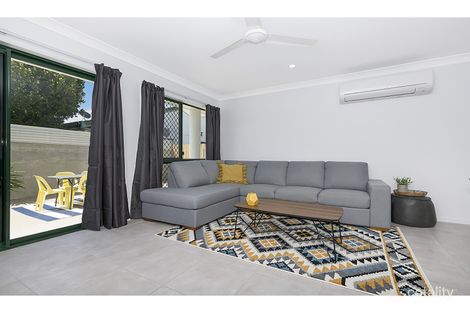 Property photo of 2/47 Goldring Street Hermit Park QLD 4812