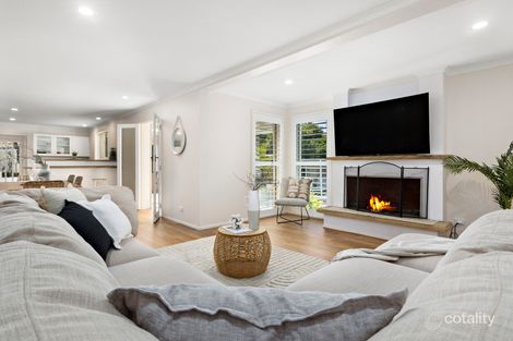 Property photo of 8 Whitehead Court Lakelands NSW 2282