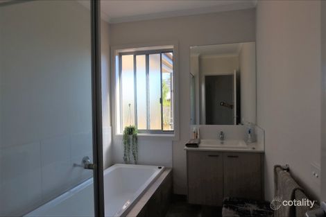 Property photo of 31 Yea Springs Drive Yea VIC 3717