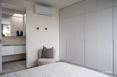 Property photo of 17 Centre Road Carnegie VIC 3163