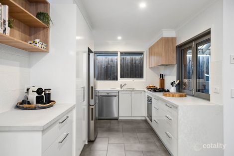 Property photo of 50 Dalpura Circuit Frankston VIC 3199