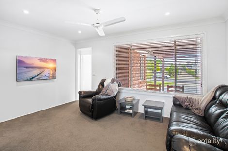 Property photo of 34 Hume Boulevard Killarney Vale NSW 2261