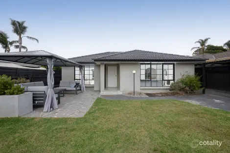 Property photo of 2/132 Lower Dandenong Road Parkdale VIC 3195