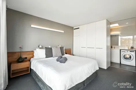 Property photo of 1/95 Brooker Avenue Glebe TAS 7000