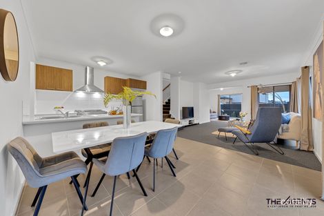Property photo of 17 Queensbridge Avenue Tarneit VIC 3029