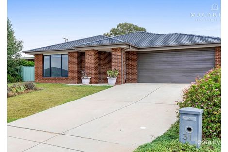 31 Tantoon Cct, Forest Hill, NSW 2651