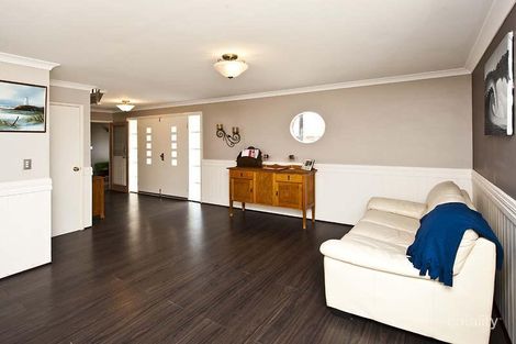 Property photo of 3 Latiano Green Secret Harbour WA 6173