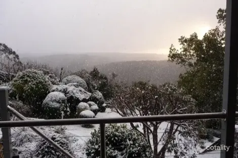 Property photo of 23 Farnham Avenue Wentworth Falls NSW 2782