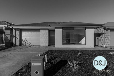 Property photo of 9 Lindwall Drive Cranbourne West VIC 3977