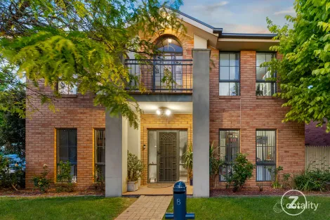 Property photo of 8 Amhurst Drive Narre Warren South VIC 3805