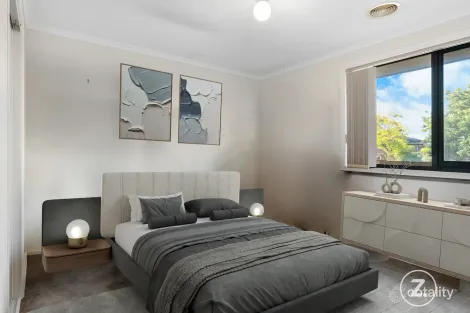 Property photo of 8 Amhurst Drive Narre Warren South VIC 3805