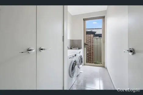 Property photo of 19 Tucker Boulevard Carrum Downs VIC 3201