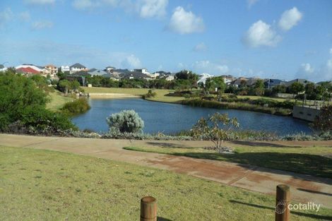 Property photo of 2/22 Mippi Road Halls Head WA 6210