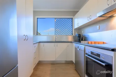 Property photo of 13 Erin Close New Auckland QLD 4680