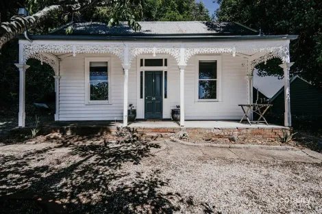 24 Hill St, Daylesford, VIC 3460