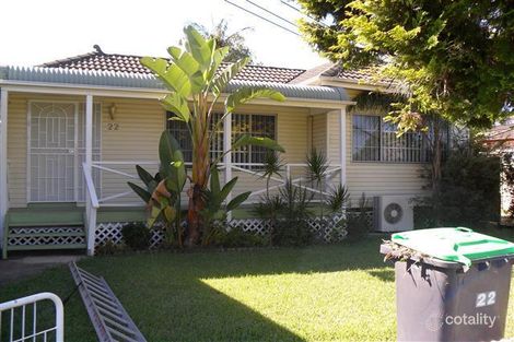 Property photo of 22 Larien Crescent Birrong NSW 2143