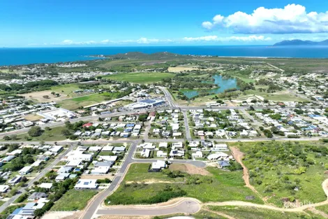 7 ALLAN PL, BOWEN, QLD 4805