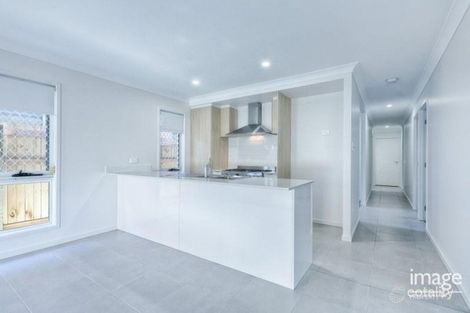 Property photo of 165 Falkland Street East Pallara QLD 4110