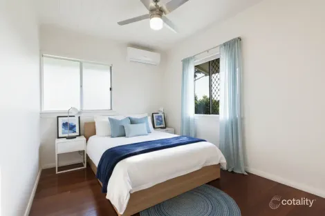 Property photo of 18 Fox Avenue Southport QLD 4215