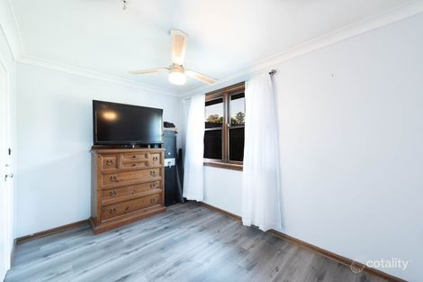 Property photo of 16 Halmahera Crescent Lethbridge Park NSW 2770