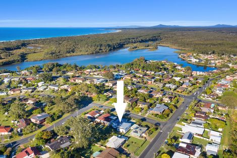Property photo of 5 Dirrigeree Crescent Sawtell NSW 2452