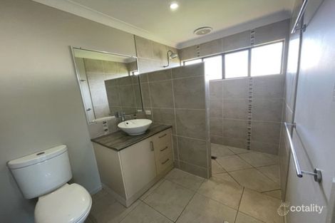 Property photo of 31 Kerrisdale Crescent Beaconsfield QLD 4740