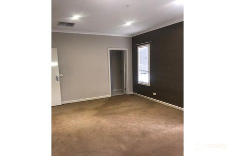 2 White Gum Way, Cranbourne North, VIC 3977