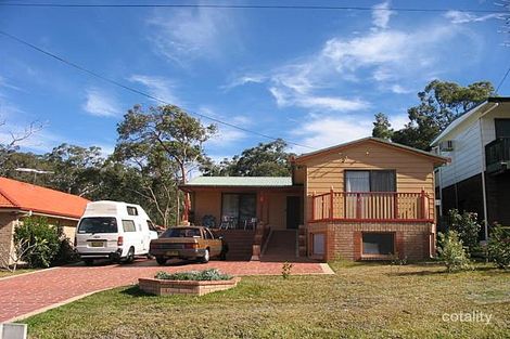 69 Yeramba Rd, Summerland Point, NSW 2259