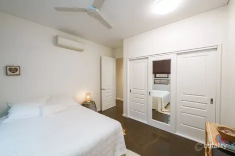 Property photo of 1 Stirling Drive Castle Hill QLD 4810
