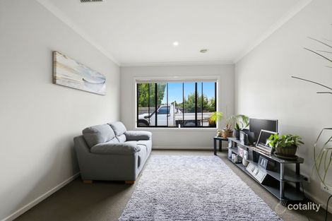 Property photo of 5 Jasmine Crescent Ballan VIC 3342
