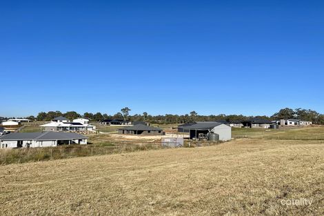 Property photo of 3 Seniah Court Meringandan West QLD 4352