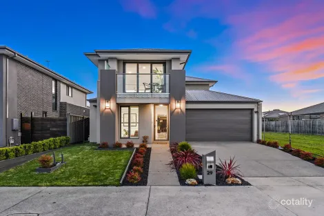 Property photo of 29 Flanagan Crescent Cranbourne South VIC 3977