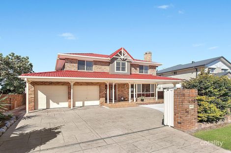 492 Oxley Dr, Runaway Bay, QLD 4216