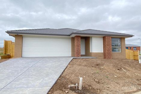 Property photo of 20 Brownlee Boulevard Winter Valley VIC 3358