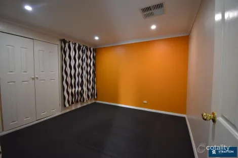 Property photo of 71 Corring Way Parmelia WA 6167