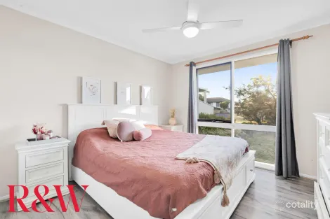 Property photo of 11 Methil Place St Andrews NSW 2566