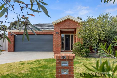 Property photo of 28 Steneker Crescent Yarrawonga VIC 3730