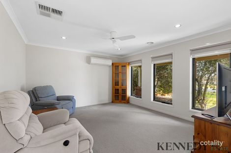 Property photo of 28 Steneker Crescent Yarrawonga VIC 3730