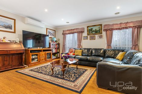 Property photo of 18 Jolley Rise Harkness VIC 3337